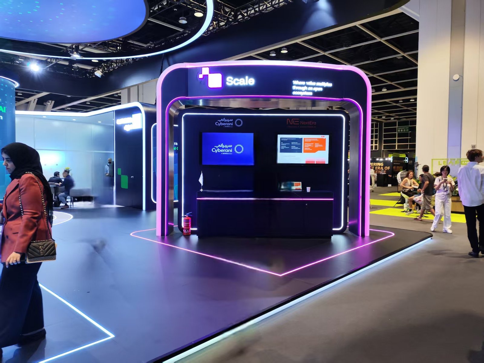 Modern 'Scale' booth design.